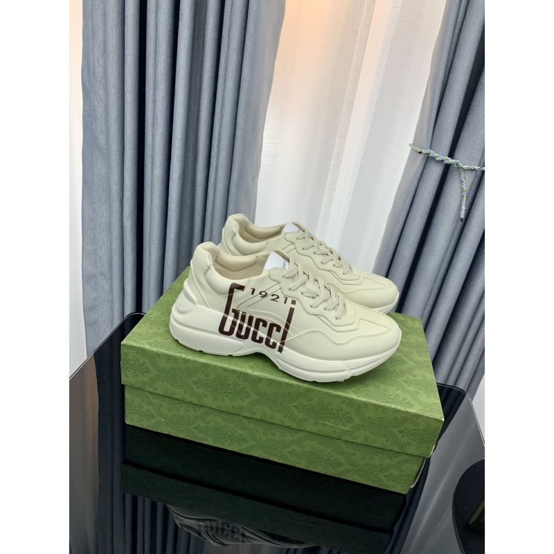 G*u*i casual shoes